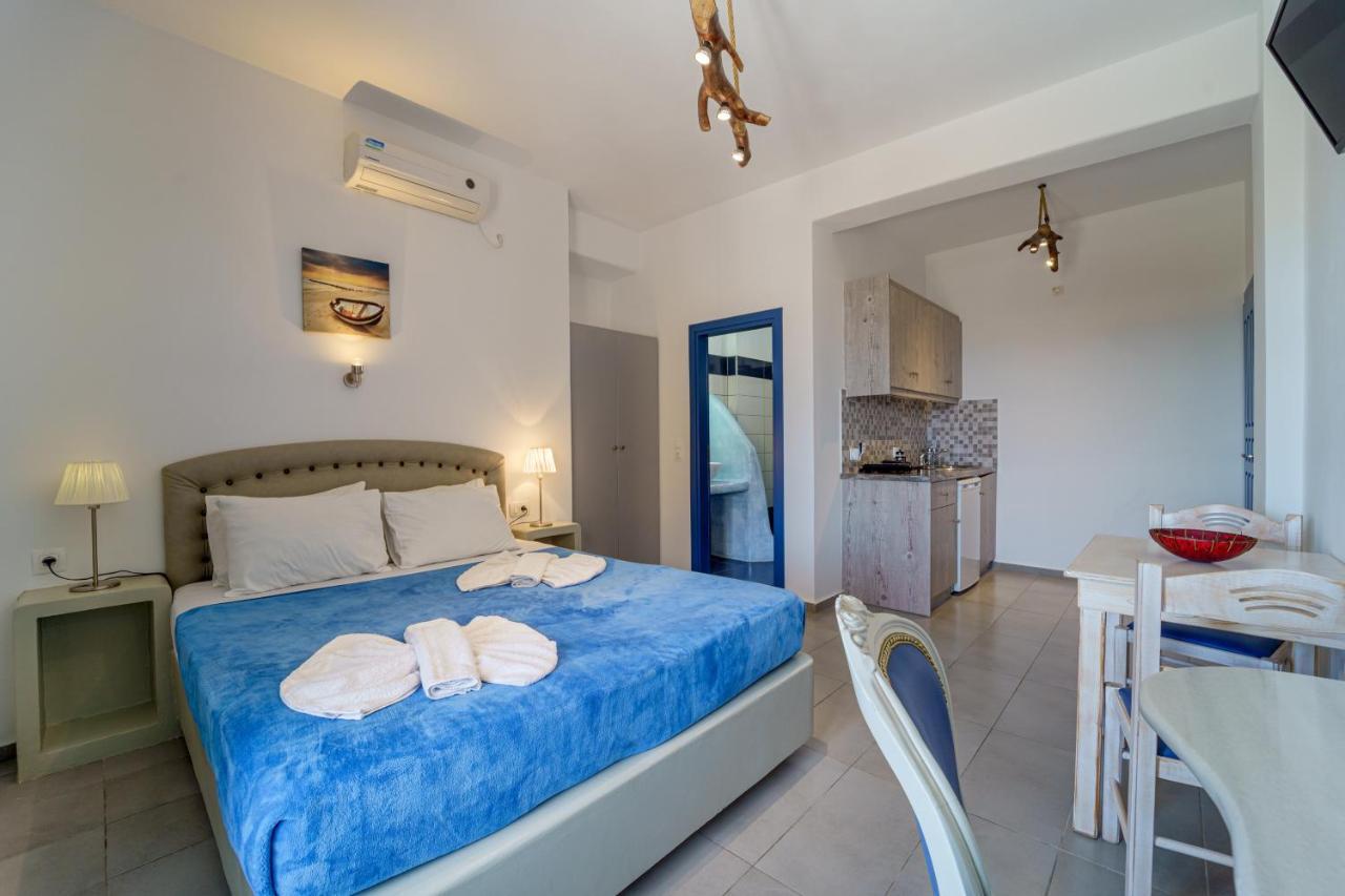 Marousi Suites Perissa  Exterior photo